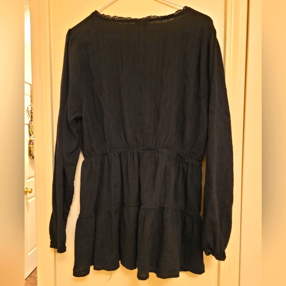 Torrid, Babydoll Cotton Surplice Tiered Top in Black - Picture 2 of 3